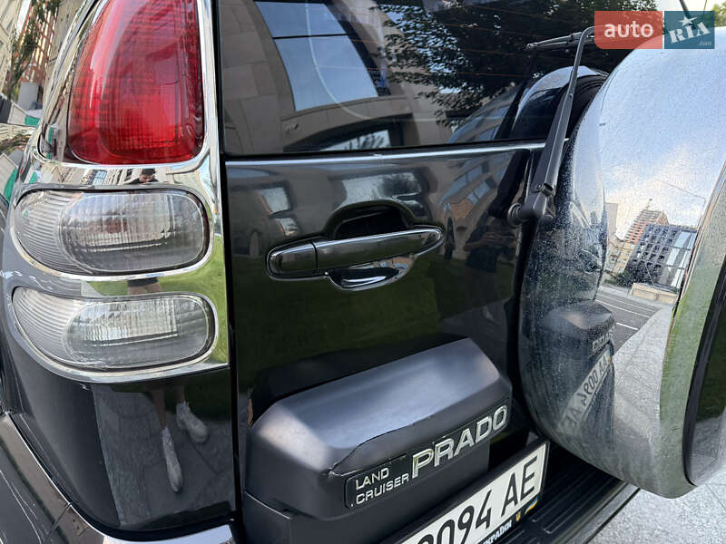 Позашляховик / Кросовер Toyota Land Cruiser Prado 2004 в Києві