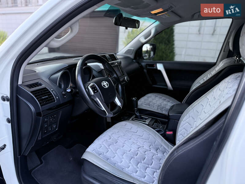 Внедорожник / Кроссовер Toyota Land Cruiser Prado 2014 в Одессе