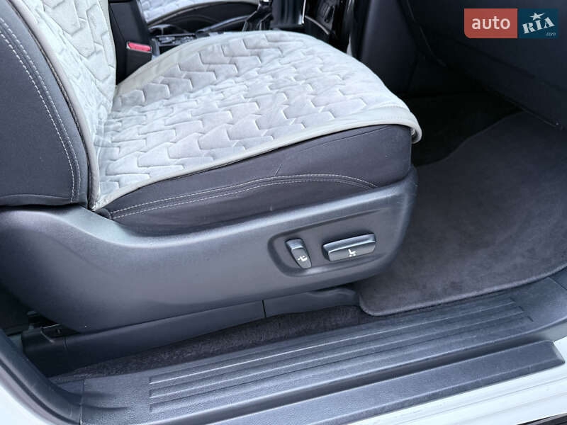 Внедорожник / Кроссовер Toyota Land Cruiser Prado 2014 в Одессе