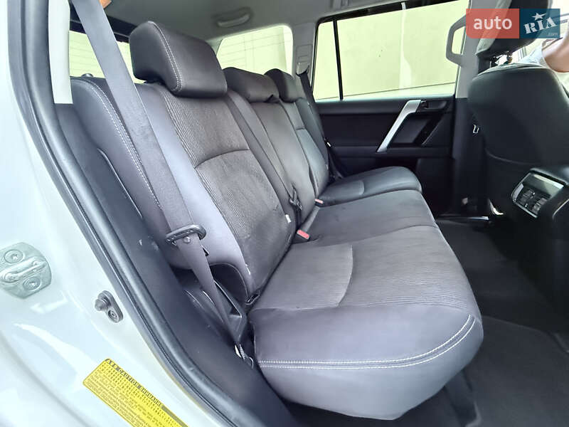 Внедорожник / Кроссовер Toyota Land Cruiser Prado 2014 в Одессе