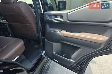 Позашляховик / Кросовер Toyota Land Cruiser Prado 2025 в 