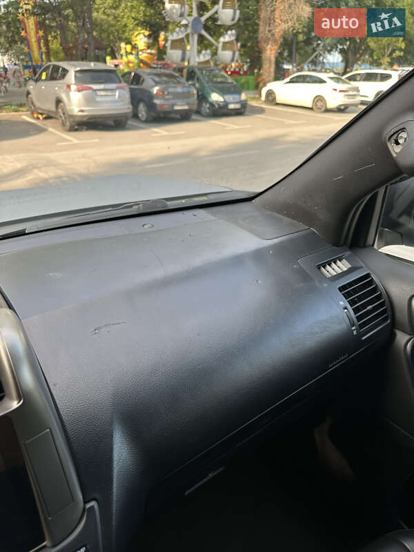 Внедорожник / Кроссовер Toyota Land Cruiser Prado 2010 в Одессе фото 17 Внедорожник / Кроссовер Toyota Land Cruiser Prado 2010 в Одессе