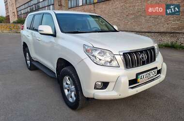 Внедорожник / Кроссовер Toyota Land Cruiser Prado 2010 в Харькове