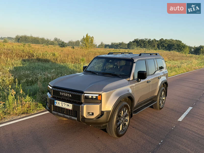 Toyota Land Cruiser Prado 2024