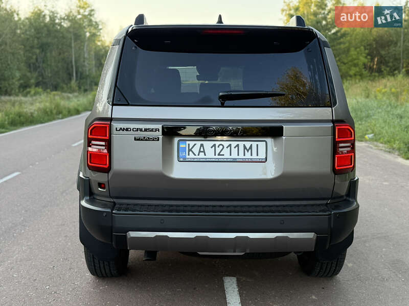 Внедорожник / Кроссовер Toyota Land Cruiser Prado 2024 в Киеве