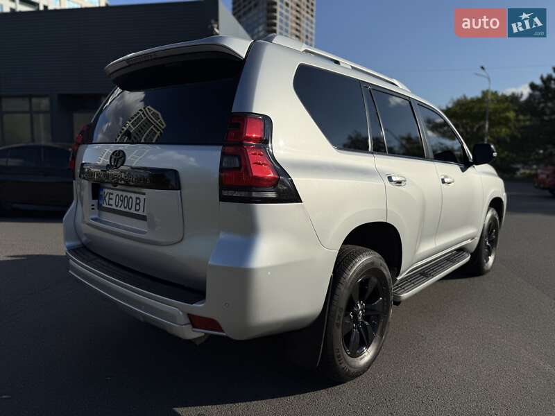 Внедорожник / Кроссовер Toyota Land Cruiser Prado 2019 в Днепре фото 8 Внедорожник / Кроссовер Toyota Land Cruiser Prado 2019 в Днепре