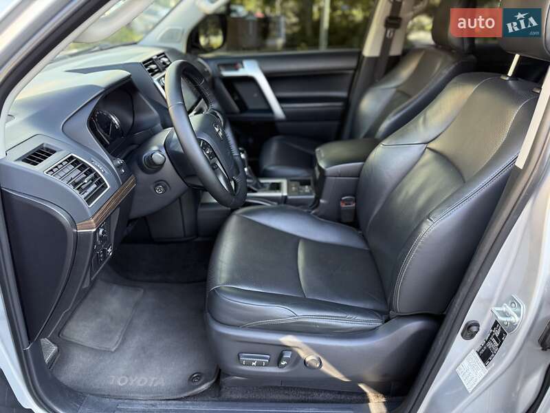 Внедорожник / Кроссовер Toyota Land Cruiser Prado 2019 в Днепре фото 13 Внедорожник / Кроссовер Toyota Land Cruiser Prado 2019 в Днепре