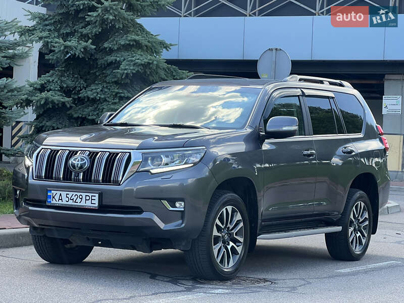 Toyota Land Cruiser Prado 2022