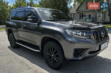 Внедорожник / Кроссовер Toyota Land Cruiser Prado 2021 в 