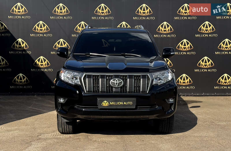 Позашляховик / Кросовер Toyota Land Cruiser Prado 2018 в Києві