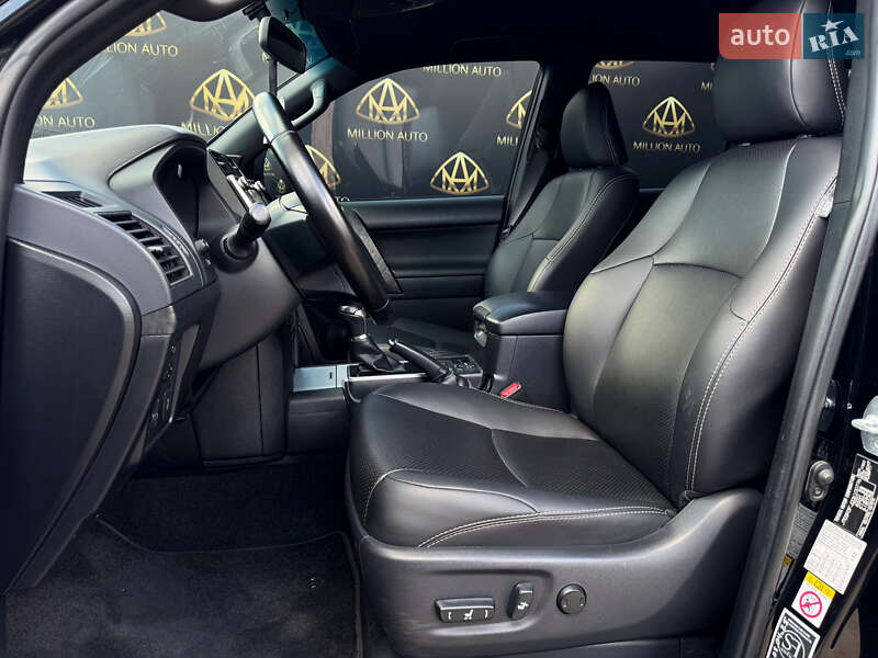 Позашляховик / Кросовер Toyota Land Cruiser Prado 2018 в Києві