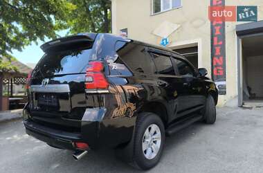 Внедорожник / Кроссовер Toyota Land Cruiser Prado 2022 в 