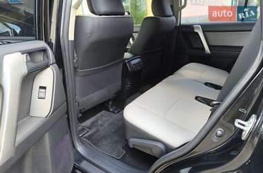 Внедорожник / Кроссовер Toyota Land Cruiser Prado 2022 в 