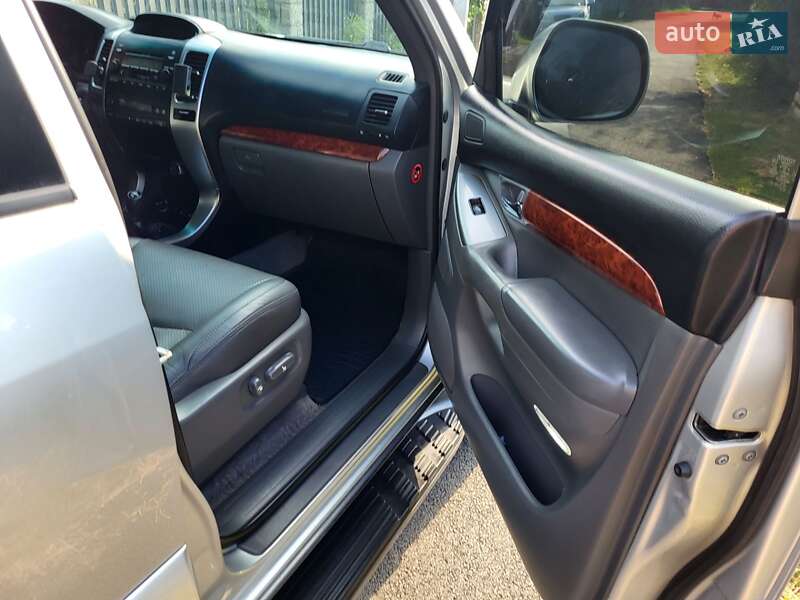 Внедорожник / Кроссовер Toyota Land Cruiser Prado 2006 в Ровно фото 21 Внедорожник / Кроссовер Toyota Land Cruiser Prado 2006 в Ровно