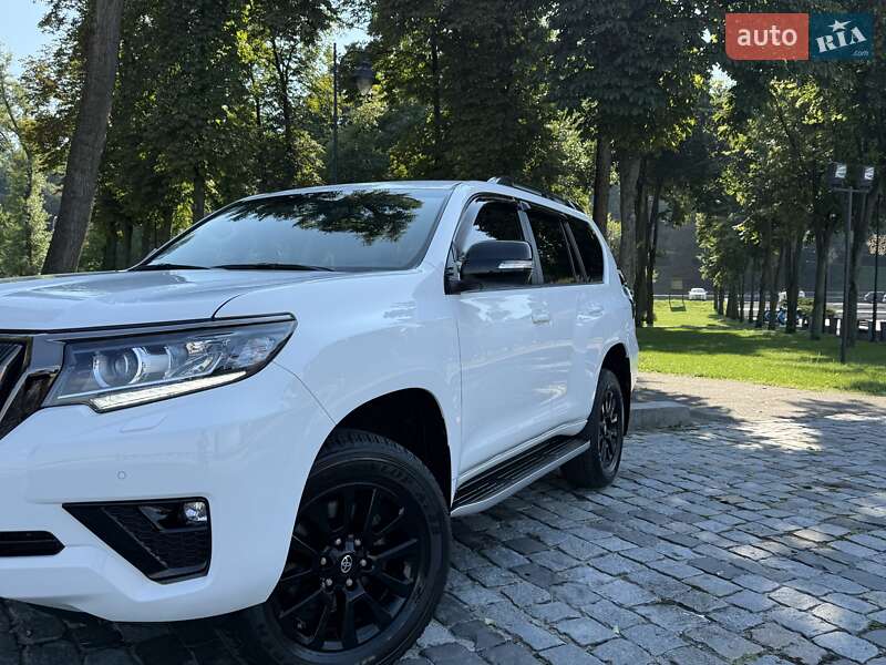 Внедорожник / Кроссовер Toyota Land Cruiser Prado 2021 в Киеве фото 11 Внедорожник / Кроссовер Toyota Land Cruiser Prado 2021 в Киеве