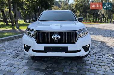 Внедорожник / Кроссовер Toyota Land Cruiser Prado 2021 в 