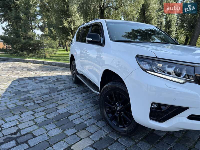 Внедорожник / Кроссовер Toyota Land Cruiser Prado 2021 в Киеве фото 23 Внедорожник / Кроссовер Toyota Land Cruiser Prado 2021 в Киеве
