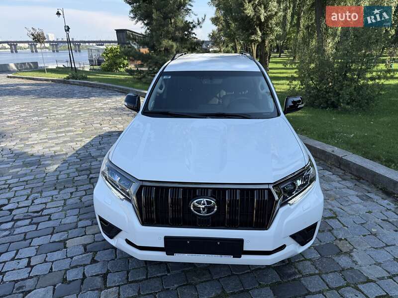 Внедорожник / Кроссовер Toyota Land Cruiser Prado 2021 в Киеве фото 31 Внедорожник / Кроссовер Toyota Land Cruiser Prado 2021 в Киеве