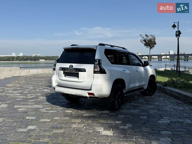 Внедорожник / Кроссовер Toyota Land Cruiser Prado 2021 в Киеве фото 34 Внедорожник / Кроссовер Toyota Land Cruiser Prado 2021 в Киеве