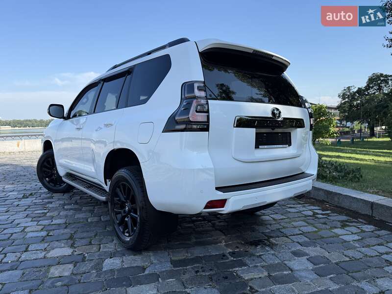 Внедорожник / Кроссовер Toyota Land Cruiser Prado 2021 в Киеве фото 45 Внедорожник / Кроссовер Toyota Land Cruiser Prado 2021 в Киеве