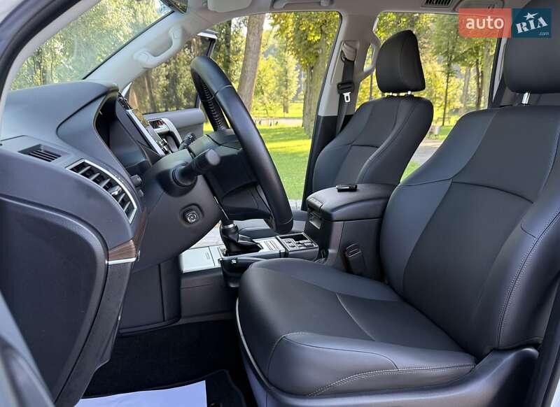 Внедорожник / Кроссовер Toyota Land Cruiser Prado 2021 в Киеве фото 63 Внедорожник / Кроссовер Toyota Land Cruiser Prado 2021 в Киеве