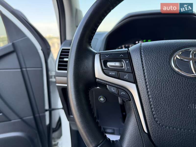 Внедорожник / Кроссовер Toyota Land Cruiser Prado 2021 в Киеве фото 72 Внедорожник / Кроссовер Toyota Land Cruiser Prado 2021 в Киеве
