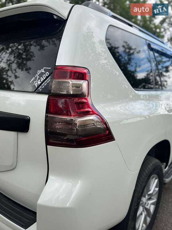 Позашляховик / Кросовер Toyota Land Cruiser Prado 2013 в Харкові фото 22 Позашляховик / Кросовер Toyota Land Cruiser Prado 2013 в Харкові