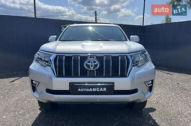 Внедорожник / Кроссовер Toyota Land Cruiser Prado 2019 в 