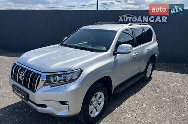 Внедорожник / Кроссовер Toyota Land Cruiser Prado 2019 в 