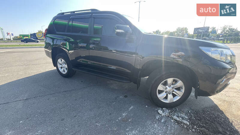 Позашляховик / Кросовер Toyota Land Cruiser Prado 2018 в Полтаві фото 5 Позашляховик / Кросовер Toyota Land Cruiser Prado 2018 в Полтаві