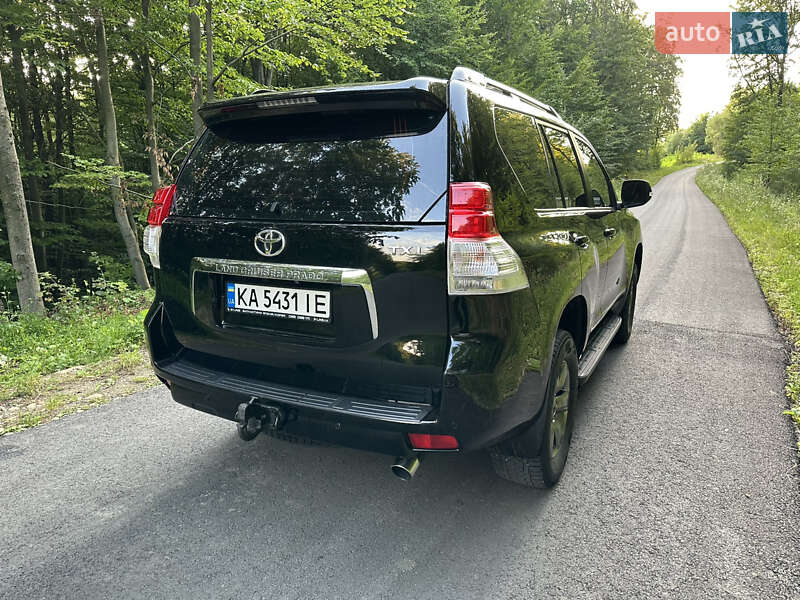 Позашляховик / Кросовер Toyota Land Cruiser Prado 2010 в Івано-Франківську