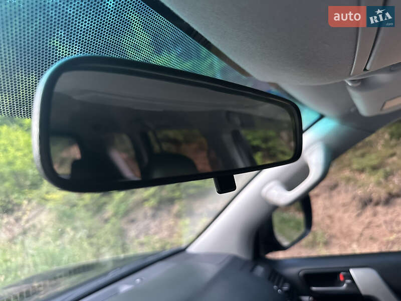 Позашляховик / Кросовер Toyota Land Cruiser Prado 2010 в Івано-Франківську