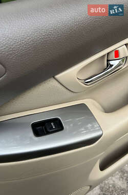 Внедорожник / Кроссовер Toyota Land Cruiser Prado 2007 в 
