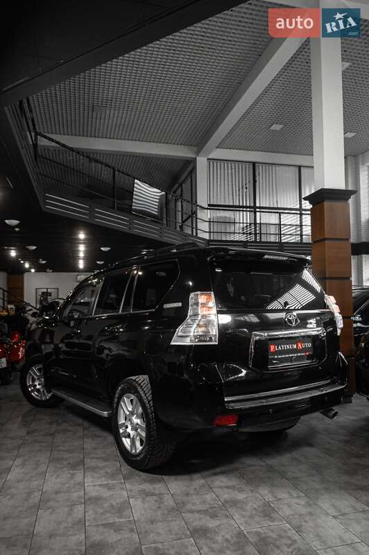 Внедорожник / Кроссовер Toyota Land Cruiser Prado 2010 в Одессе
