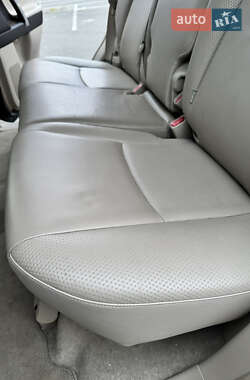 Внедорожник / Кроссовер Toyota Land Cruiser Prado 2011 в 