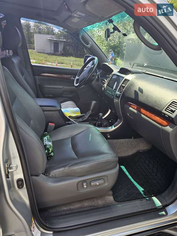 Внедорожник / Кроссовер Toyota Land Cruiser Prado 2006 в Харькове фото 3 Внедорожник / Кроссовер Toyota Land Cruiser Prado 2006 в Харькове