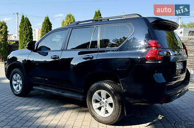 Внедорожник / Кроссовер Toyota Land Cruiser Prado 2019 в 