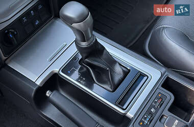 Внедорожник / Кроссовер Toyota Land Cruiser Prado 2019 в 