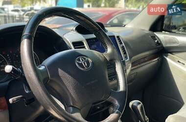 Внедорожник / Кроссовер Toyota Land Cruiser Prado 2005 в 