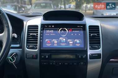 Внедорожник / Кроссовер Toyota Land Cruiser Prado 2005 в 