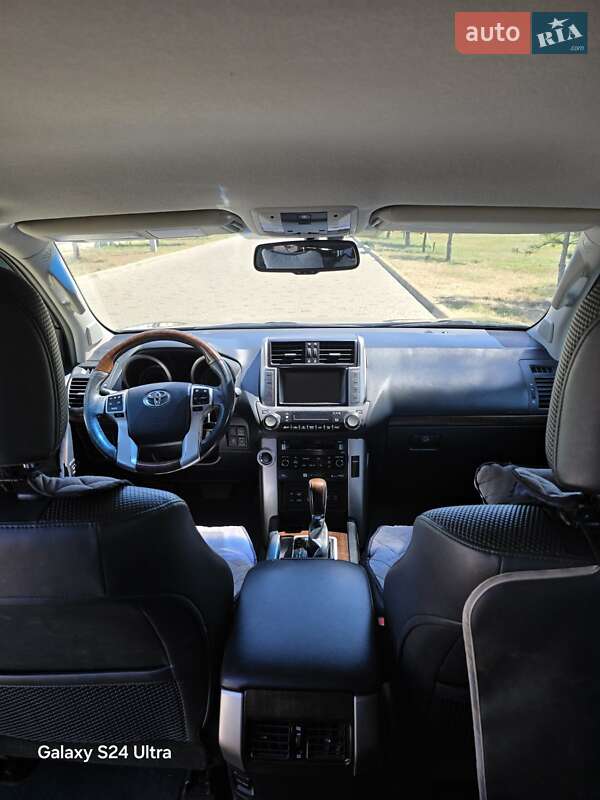 Внедорожник / Кроссовер Toyota Land Cruiser Prado 2011 в Измаиле