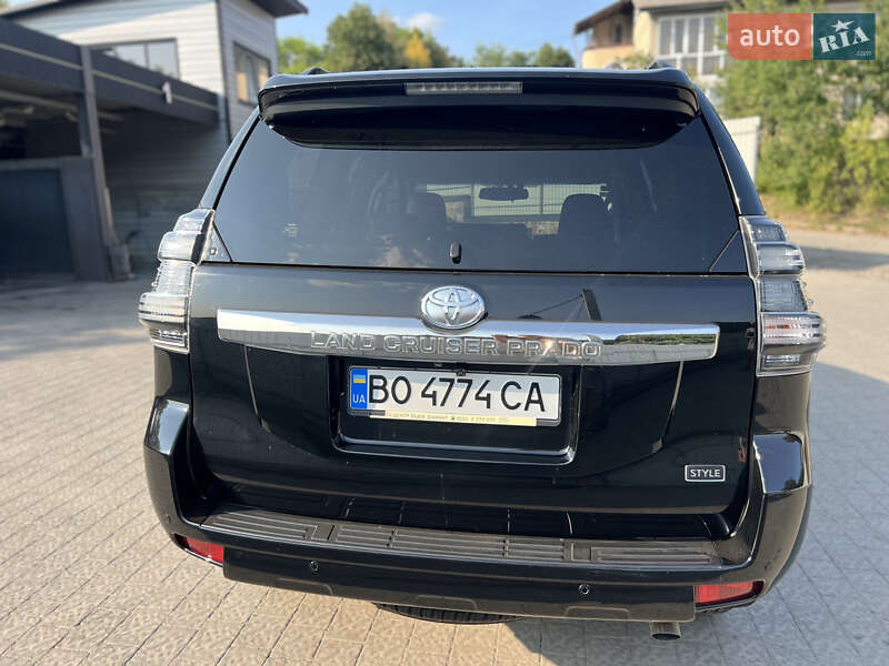 Внедорожник / Кроссовер Toyota Land Cruiser Prado 2017 в Львове