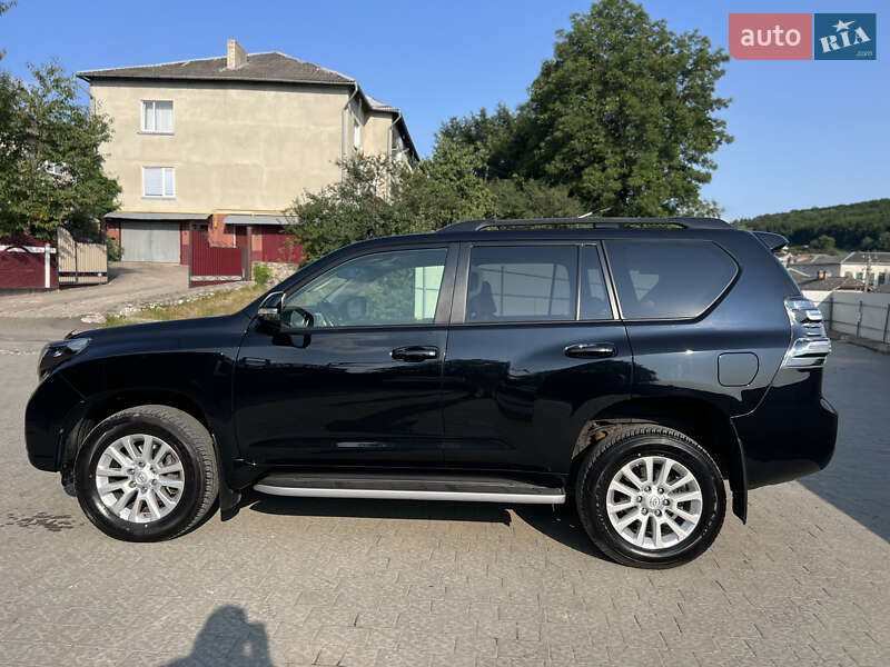 Внедорожник / Кроссовер Toyota Land Cruiser Prado 2017 в Львове