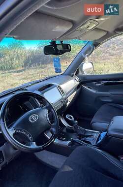 Позашляховик / Кросовер Toyota Land Cruiser Prado 2006 в  фото 20 Позашляховик / Кросовер Toyota Land Cruiser Prado 2006 в