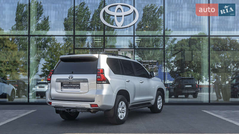 Внедорожник / Кроссовер Toyota Land Cruiser Prado 2019 в Днепре