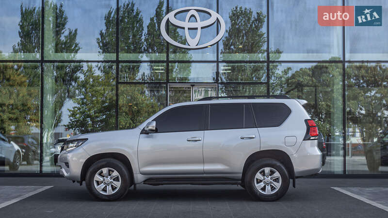 Внедорожник / Кроссовер Toyota Land Cruiser Prado 2019 в Днепре
