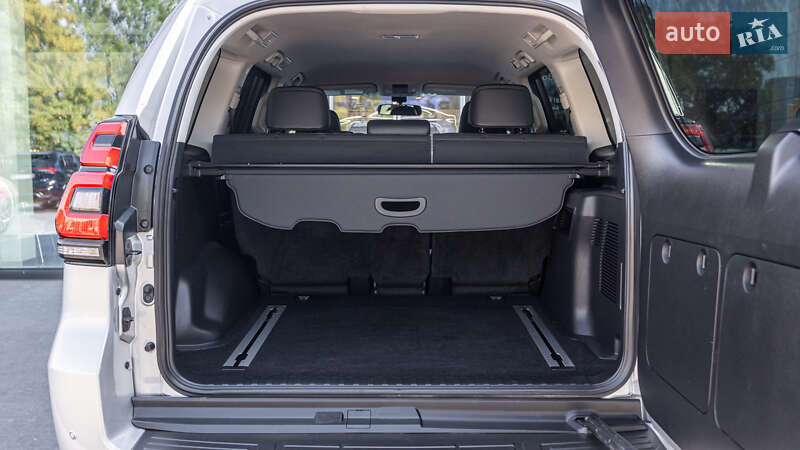 Внедорожник / Кроссовер Toyota Land Cruiser Prado 2019 в Днепре