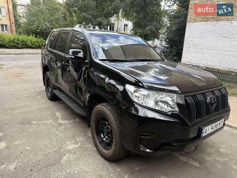 Toyota Land Cruiser Prado 2021
