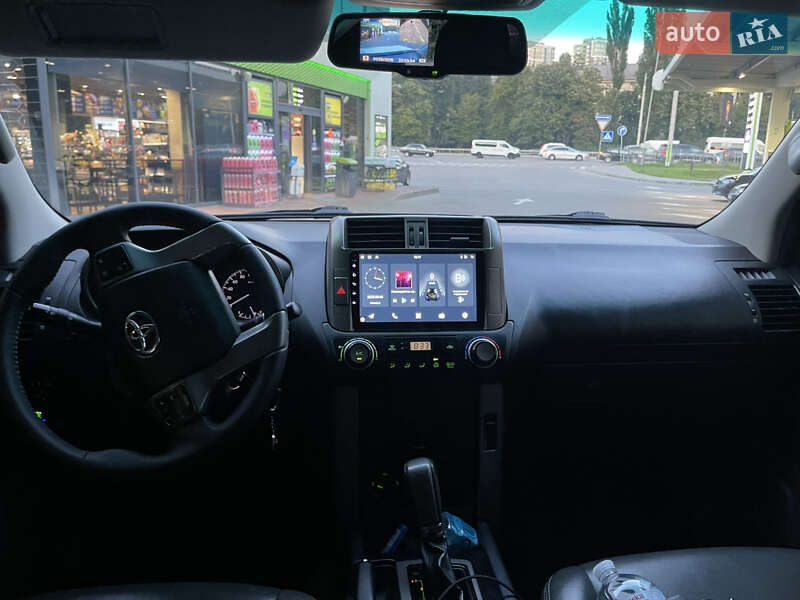 Позашляховик / Кросовер Toyota Land Cruiser Prado 2011 в Києві фото 16 Позашляховик / Кросовер Toyota Land Cruiser Prado 2011 в Києві