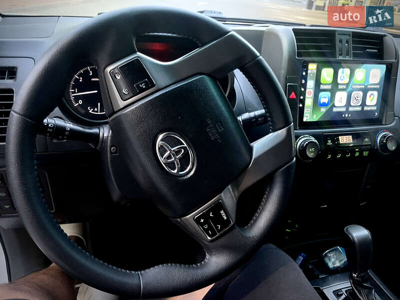 Позашляховик / Кросовер Toyota Land Cruiser Prado 2011 в Києві фото 29 Позашляховик / Кросовер Toyota Land Cruiser Prado 2011 в Києві